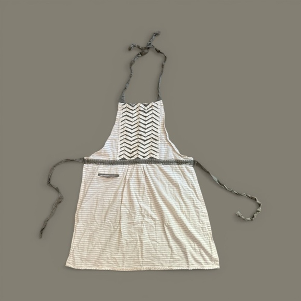 World Market Neutral Chic Striped Cotton Apron for Baking Cooking Kitchen Fun